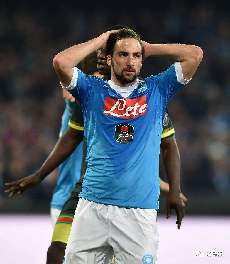 那不勒斯力克热那亚，赢得意义振奋的简单介绍