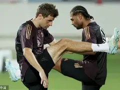 关于国足备受瞩目，球员聚焦训练策略以备战比赛的信息