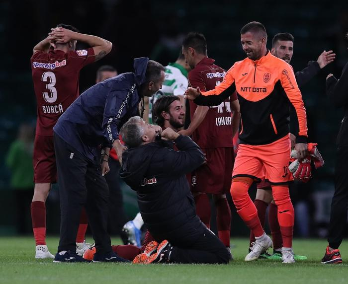 关于阿贾克斯客场险胜尤文图斯,新星斯特林连场破门的信息 关于阿贾克斯客场险胜尤文图斯,新星斯特林连场破门的信息