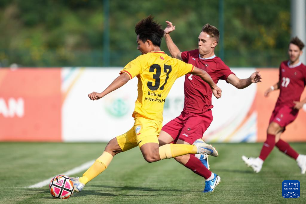 格拉纳达队员精彩发挥,带领球队取得重要胜利(格拉纳达b队) 格拉纳达队员精彩发挥,带领球队取得重要胜利(格拉纳达b队)