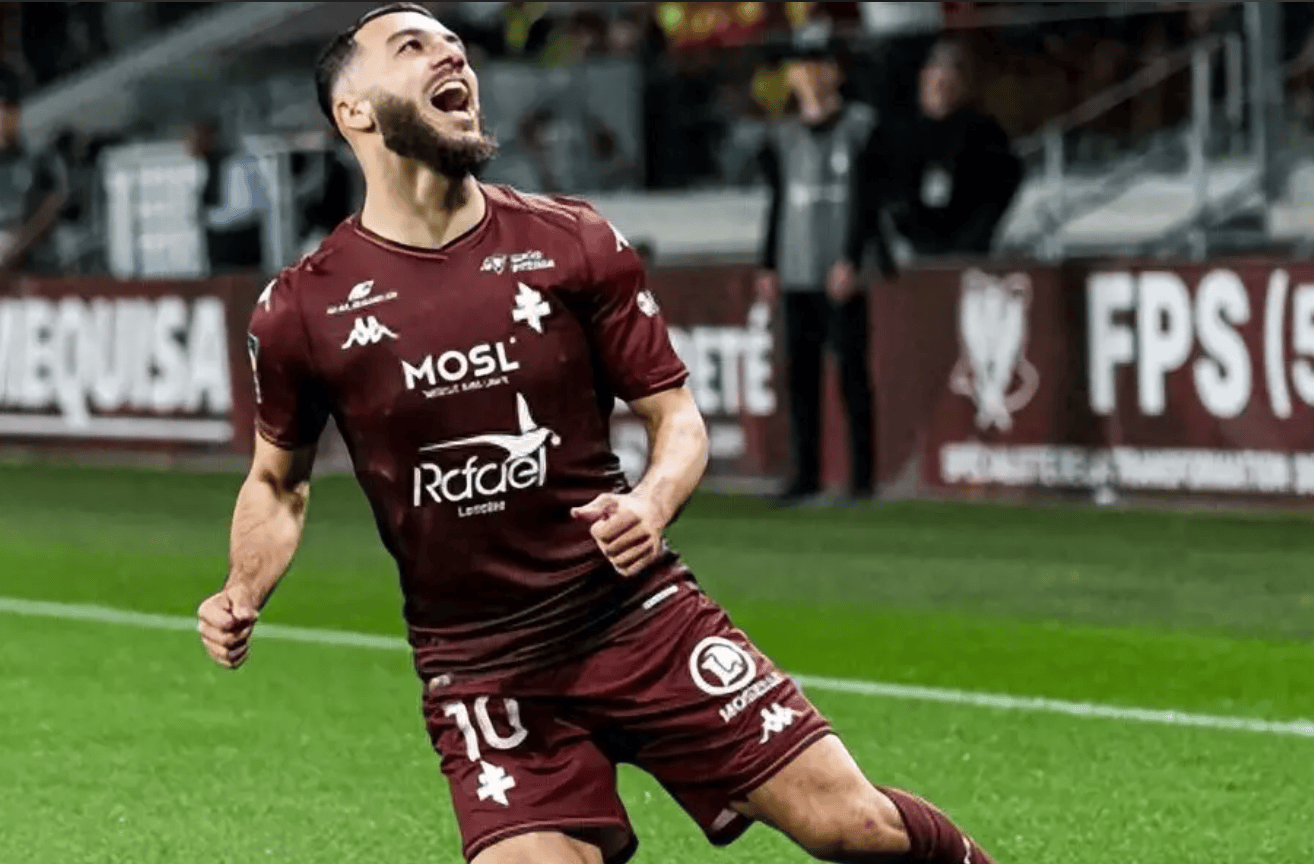 包含里尔主场大胜，稳居法甲积分榜前列的词条