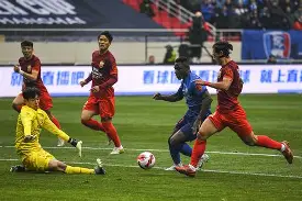 高水平对决!中国足球女神闪耀赛场 高水平对决!中国足球女神闪耀赛场